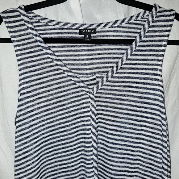 torrid Tops - Torrid, 0, Striped, Blue, White, Sleeveless, Top, Blouse, Casual, Vacation